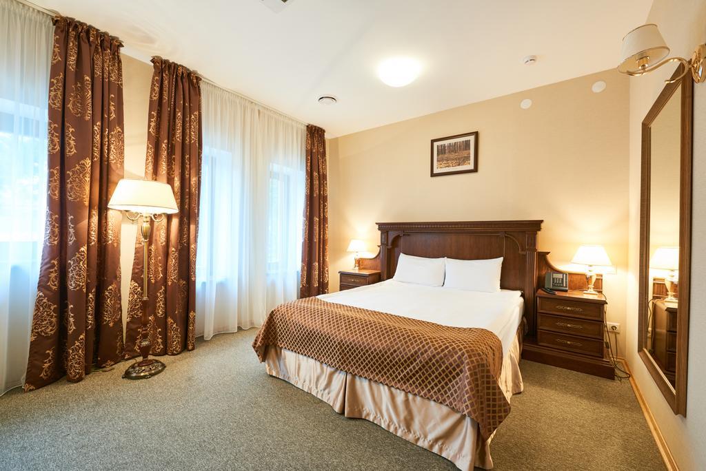 Victoria Hotel Na Zamkovoy Minsk Bagian luar foto
