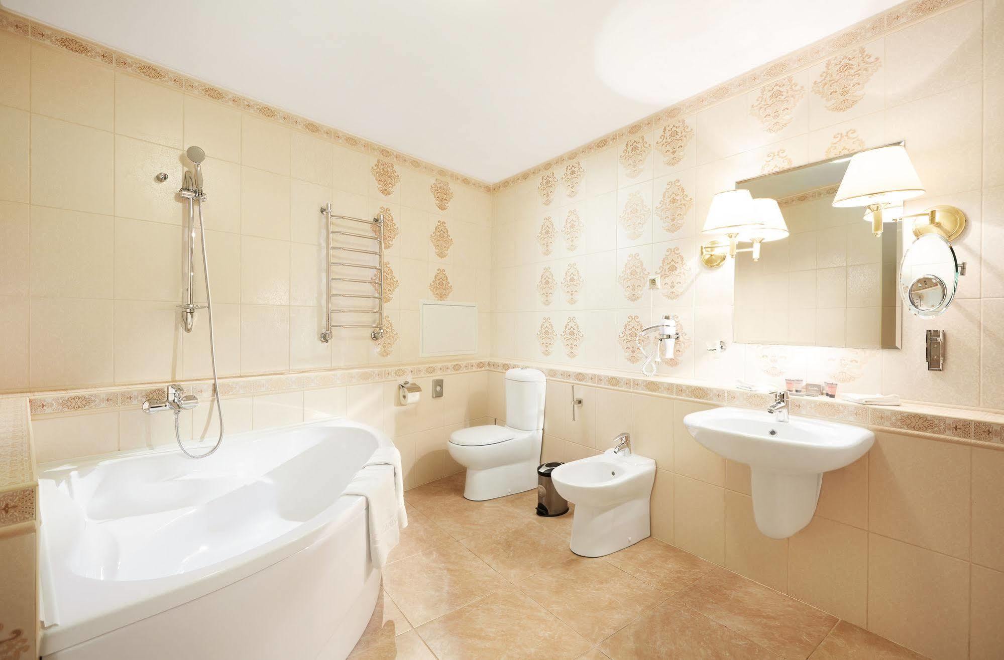 Victoria Hotel Na Zamkovoy Minsk Bagian luar foto