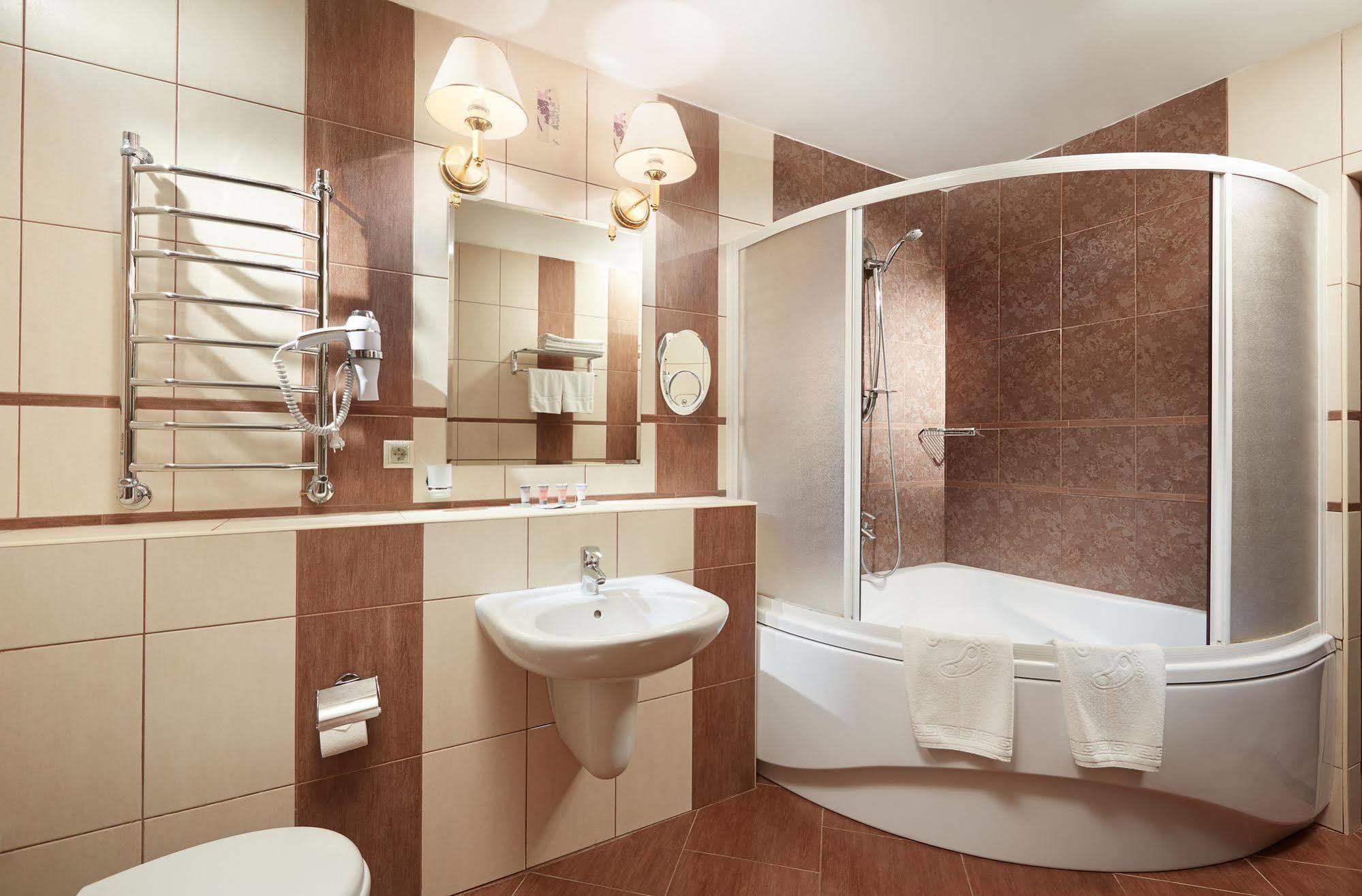 Victoria Hotel Na Zamkovoy Minsk Bagian luar foto